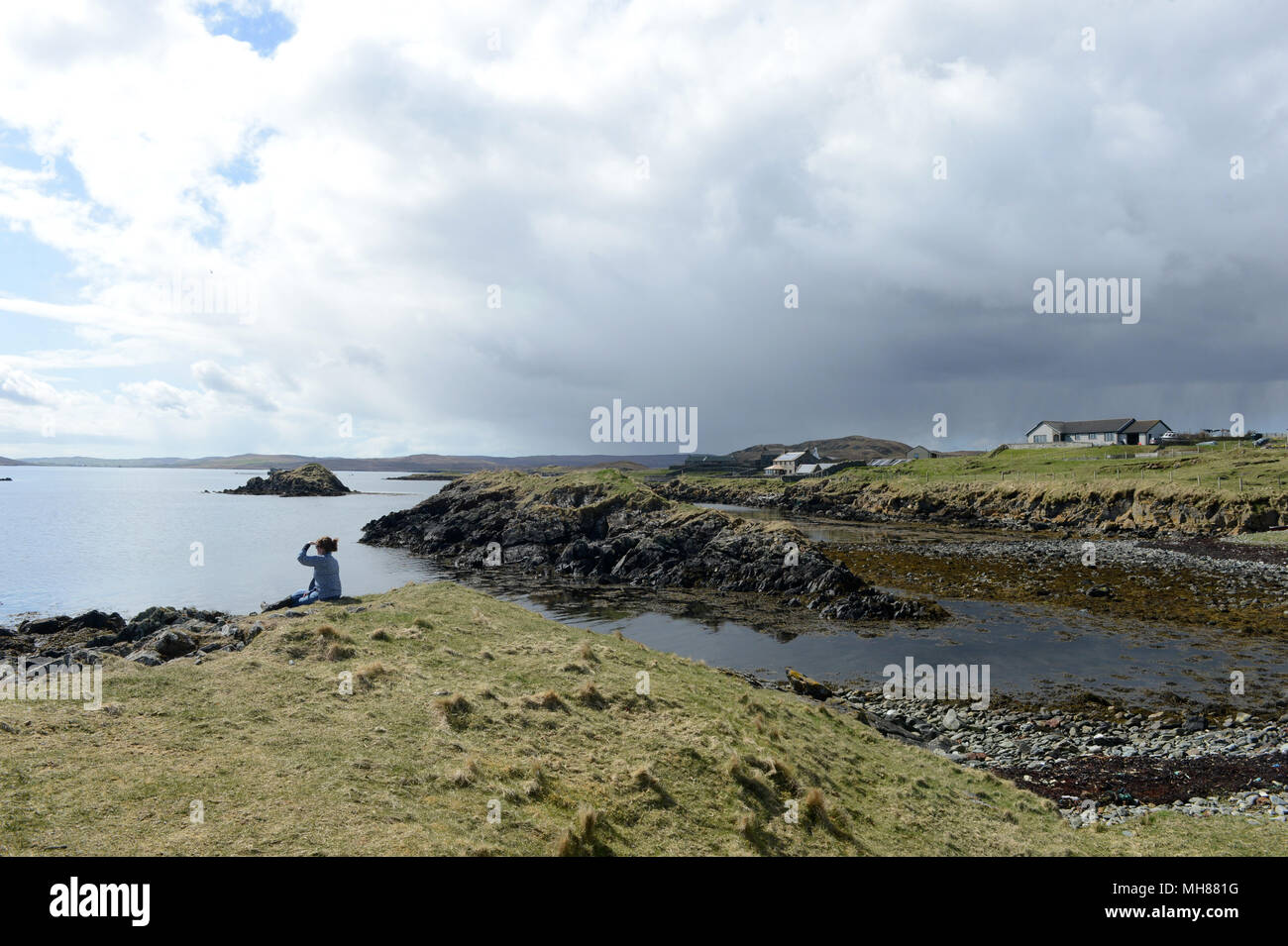 Rivage autour Gletness abrite un village situé sur le côté est du Shetland avec personne à le long de la rive Banque D'Images