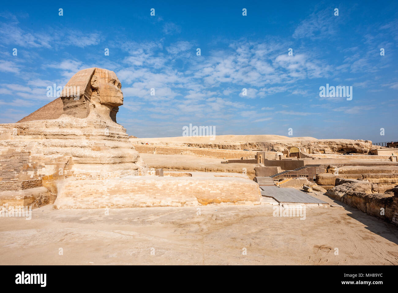 Statue Sphinx Femme Mythique Grecque En Albâtre - Faite Main En Grèce, Hauteur 17,5 Cm