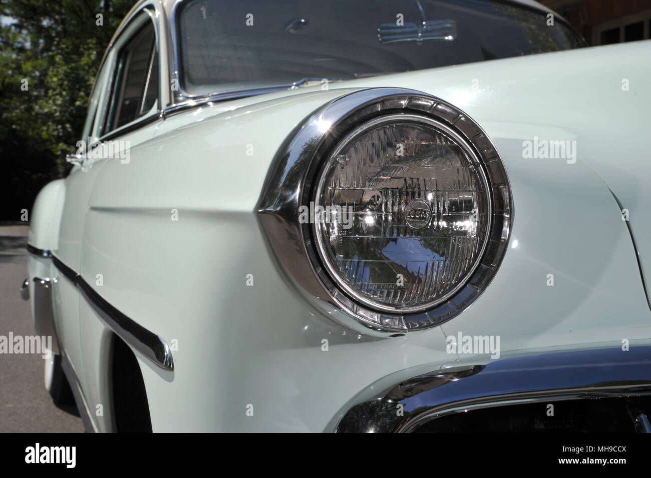 1954 Chevrolet Delray série 210 Taille moyenne berline américaine classique Banque D'Images