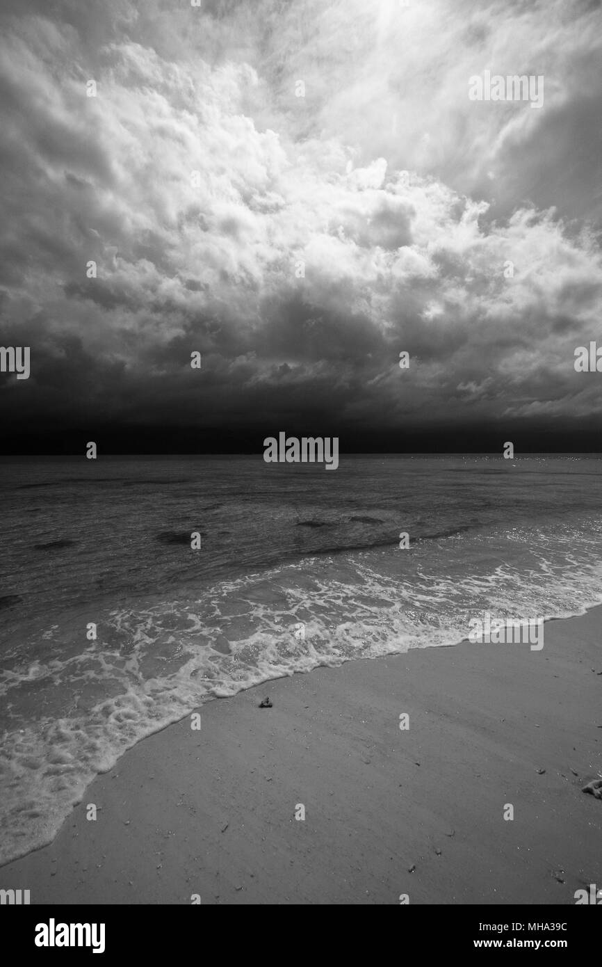 Île déserte à Gorontalo. Sulawesi. L'Indonésie Banque D'Images