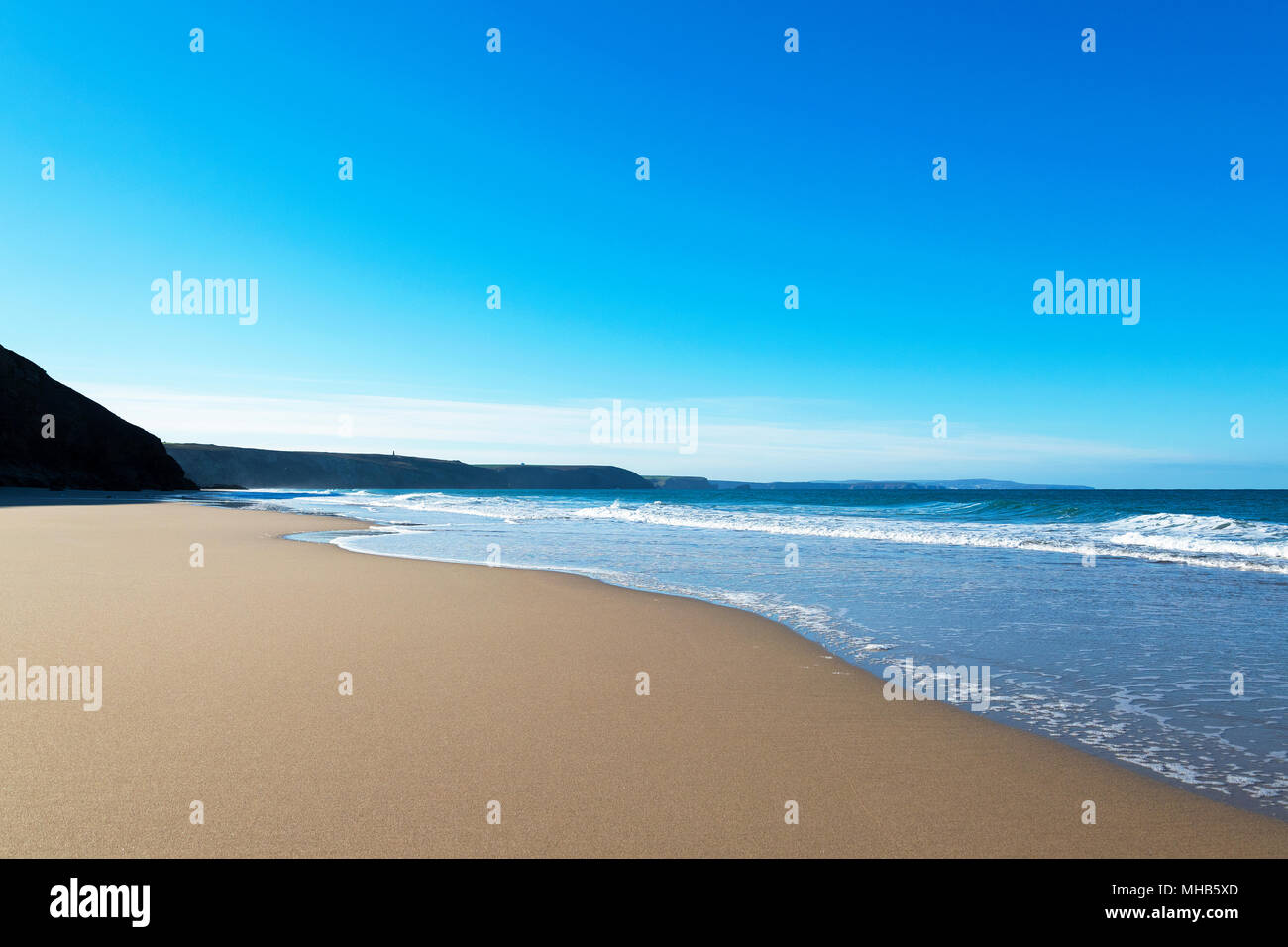 Plage de sable vide à chapel porth, Cornwall, Angleterre, Grande-Bretagne, Royaume-Uni. Banque D'Images