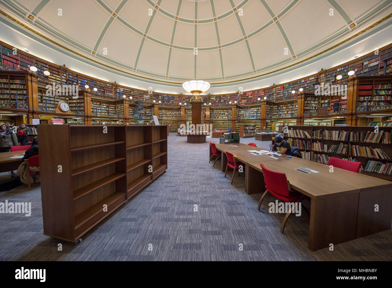Intérieur de la salle de lecture en Picton Bibliothèque centrale de Liverpool Banque D'Images