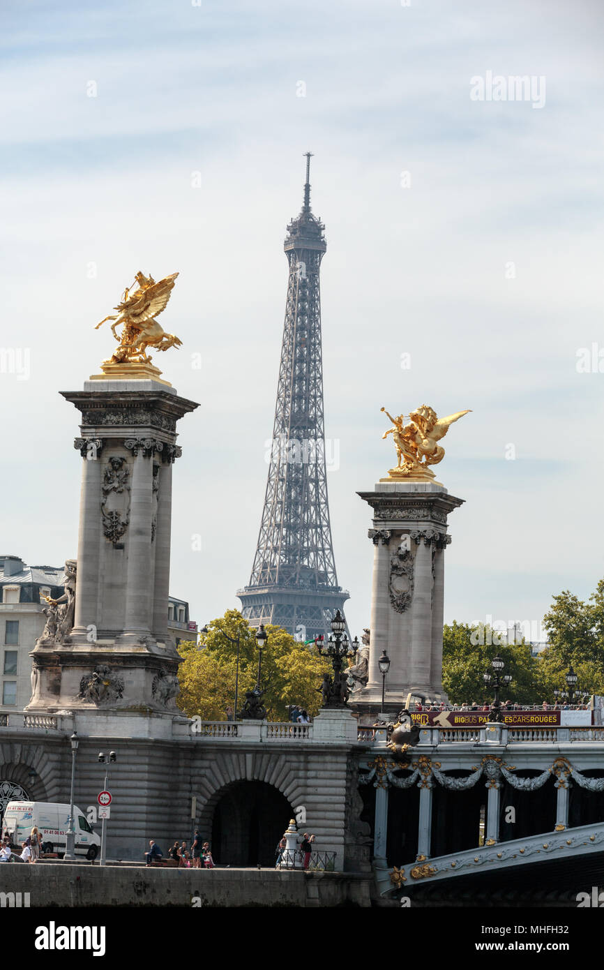 Pont Alexandre III à Paris, France Banque D'Images