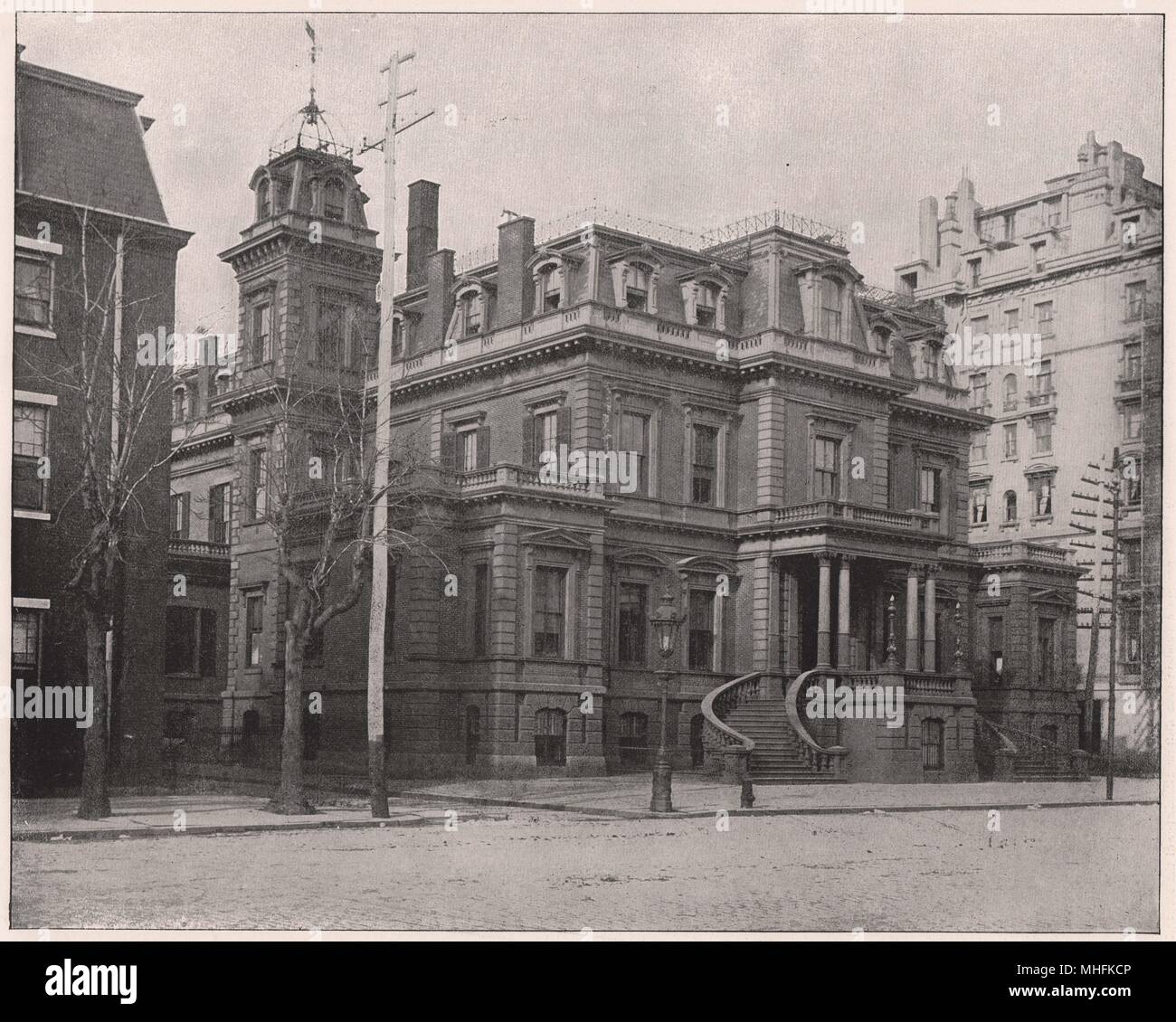 Union League Club, Philadelphia - Donnant sur la rue Broad, avec une belle façade et et avec un escalier en fer à cheval t… Banque D'Images