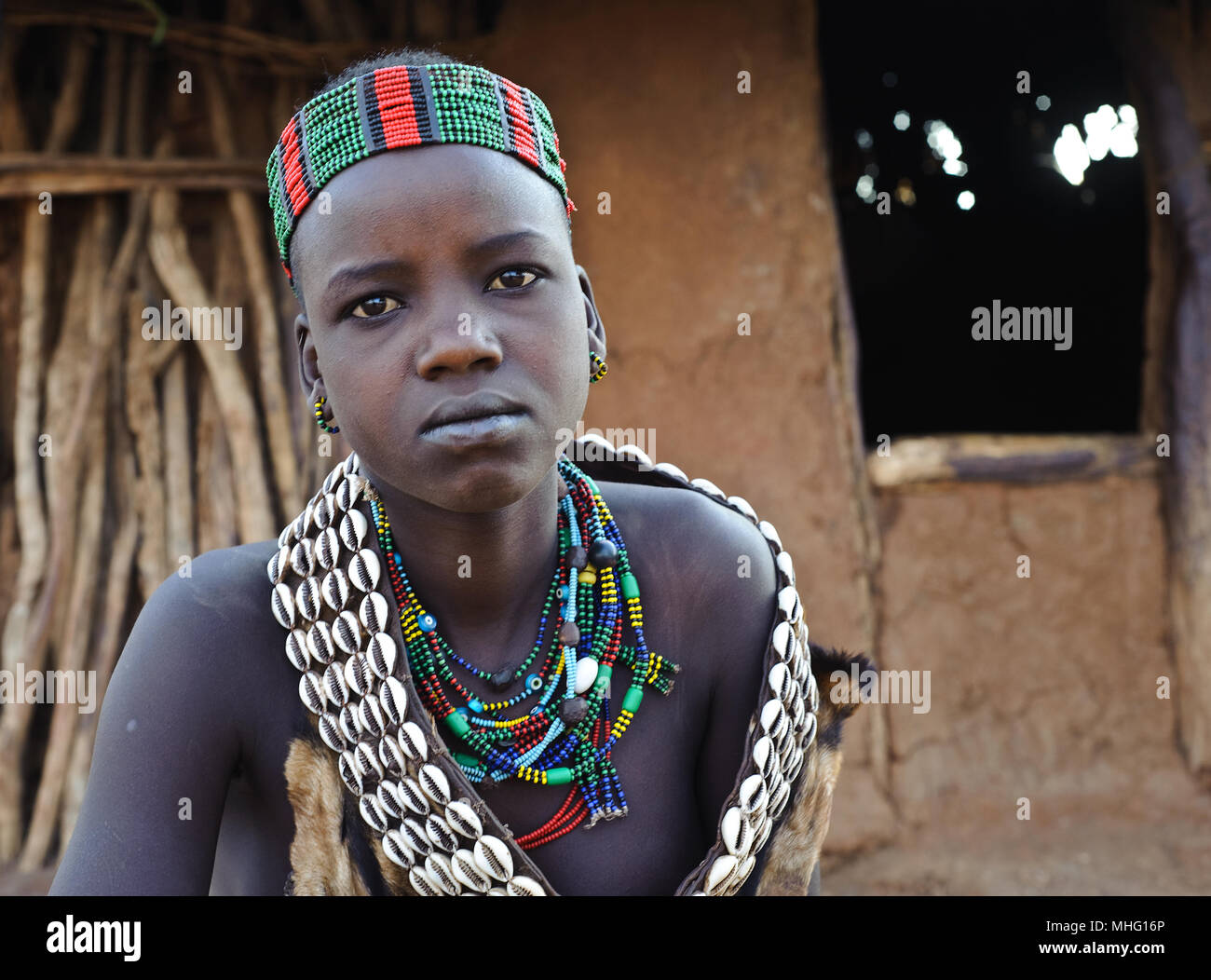 Adolescente de la tribu Hamer (Éthiopie) Banque D'Images
