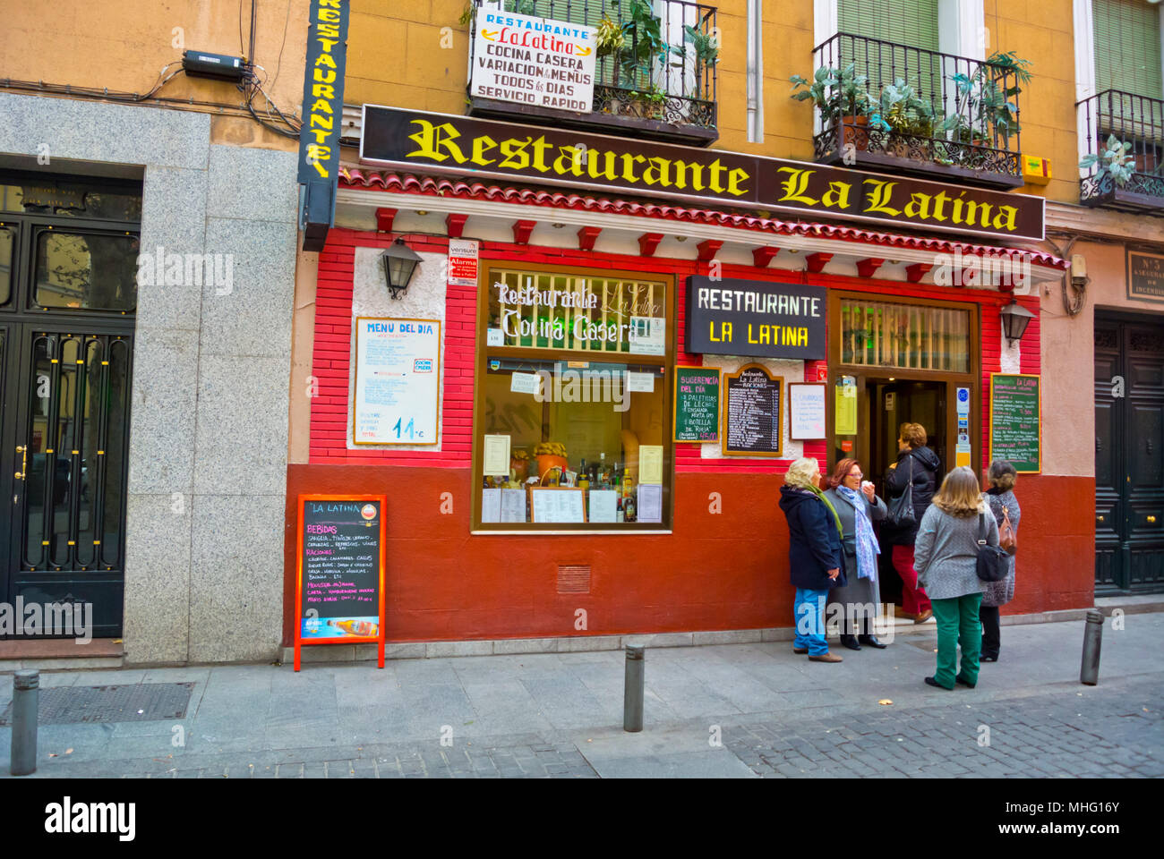barrio-la-latina-banque-de-photographies-et-d-images-haute-r-solution