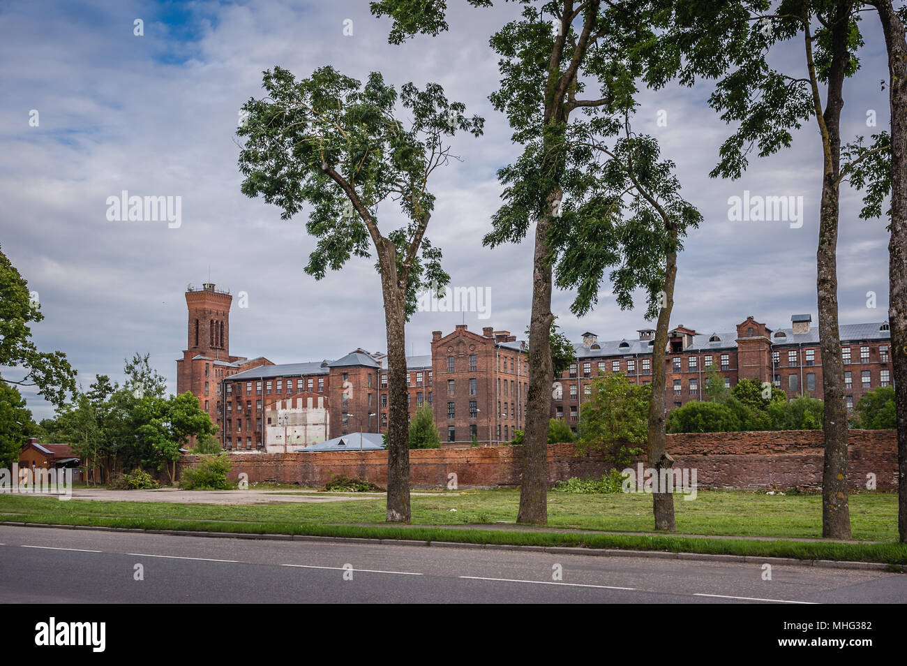 Vue panoramique sur la vieille ville Krenholm Manufactury à Narva, Estonie. L'usine est l'un des pionniers de la Fédération de l'industrie du coton, a été construit en Banque D'Images