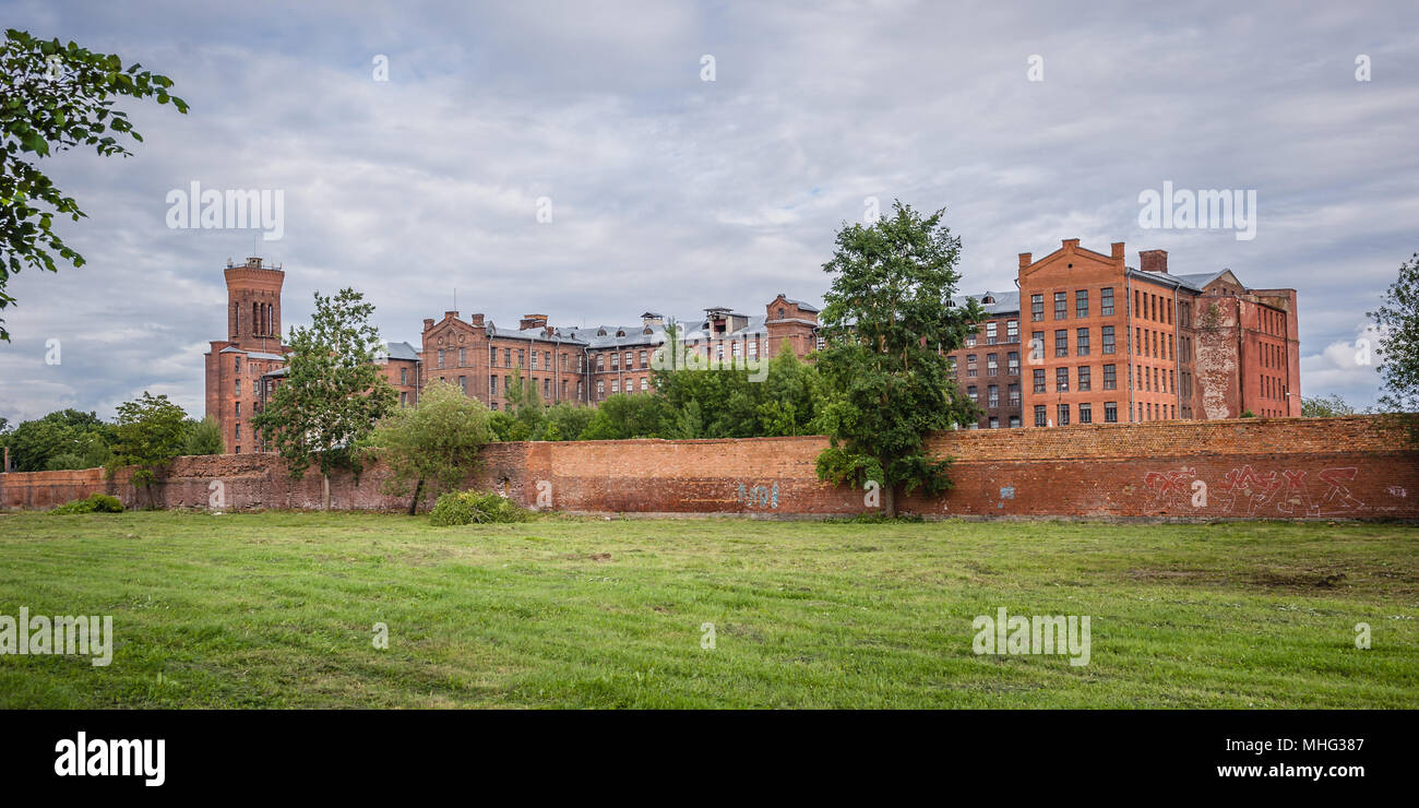 Narva, Estonie - 26 août 2017 : Bâtiments industriels - Krenholm Manufactury. Vue panoramique sur la vieille ville Krenholm Manufactury à Narva, Estonie Banque D'Images