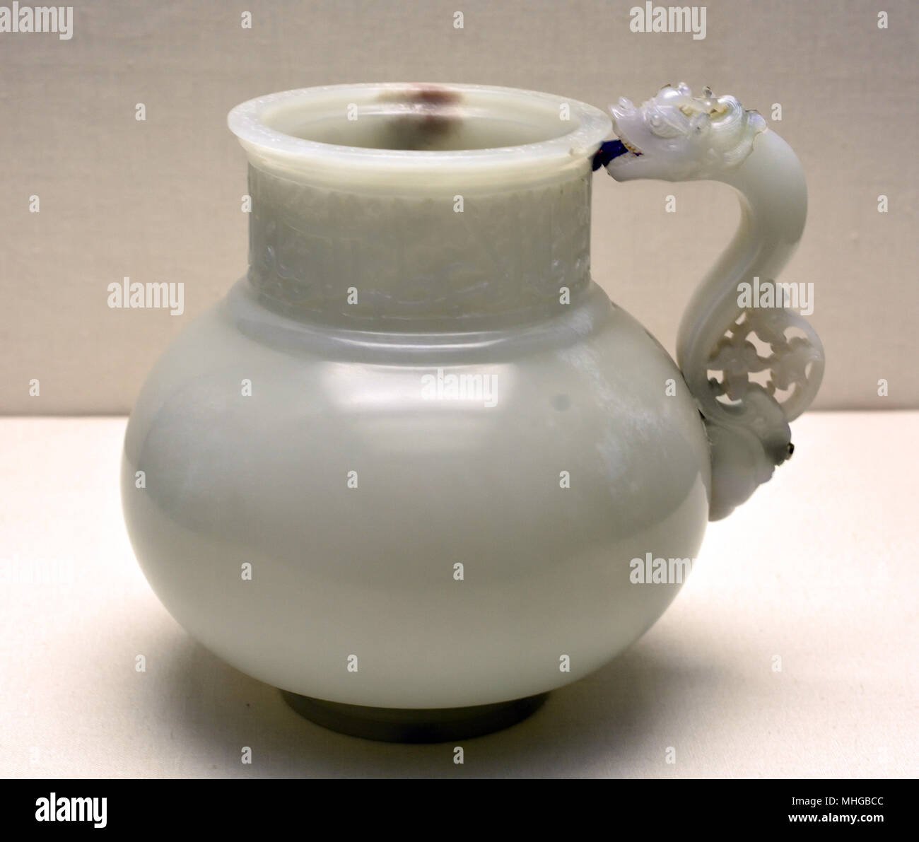 Tankard ( faite pour Ulugh Beg ) Asie centrale, Samarqand 1417-1449 période timuride. Jade néphrite (blanc) et de l'Empire timouride empire Moghol. Banque D'Images