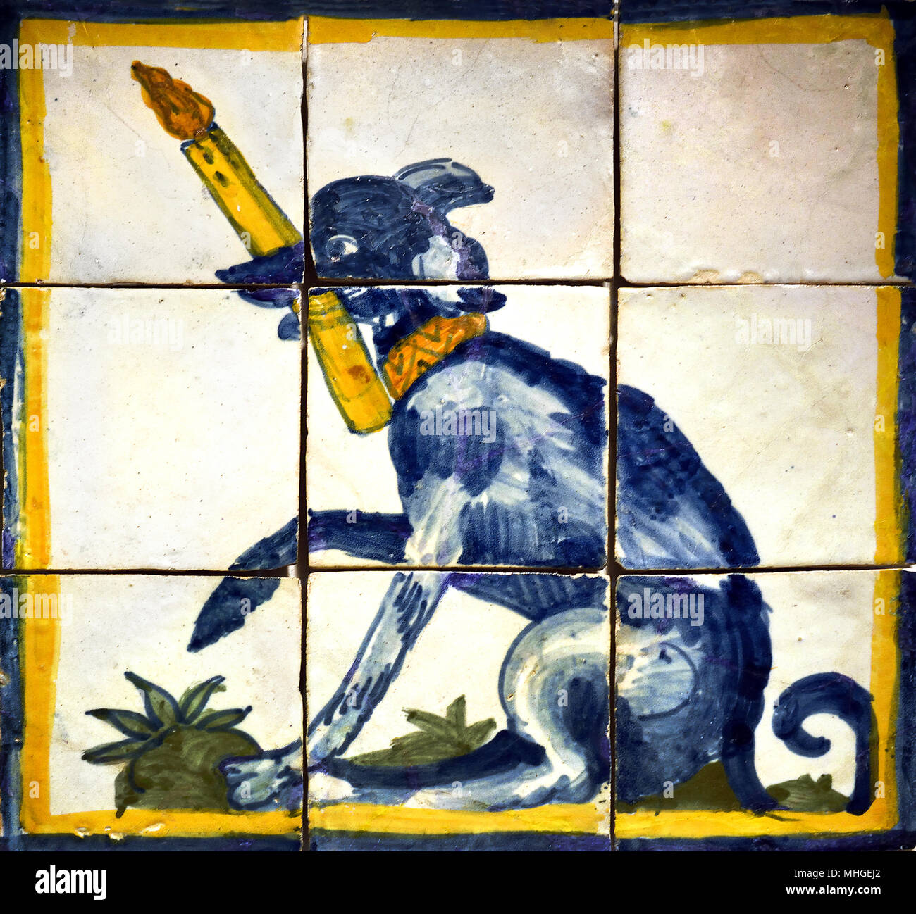 Chien, petit animal , animaux, 18e siècle. Azulejo portugais - carreaux de mur bleu, Portugal Banque D'Images