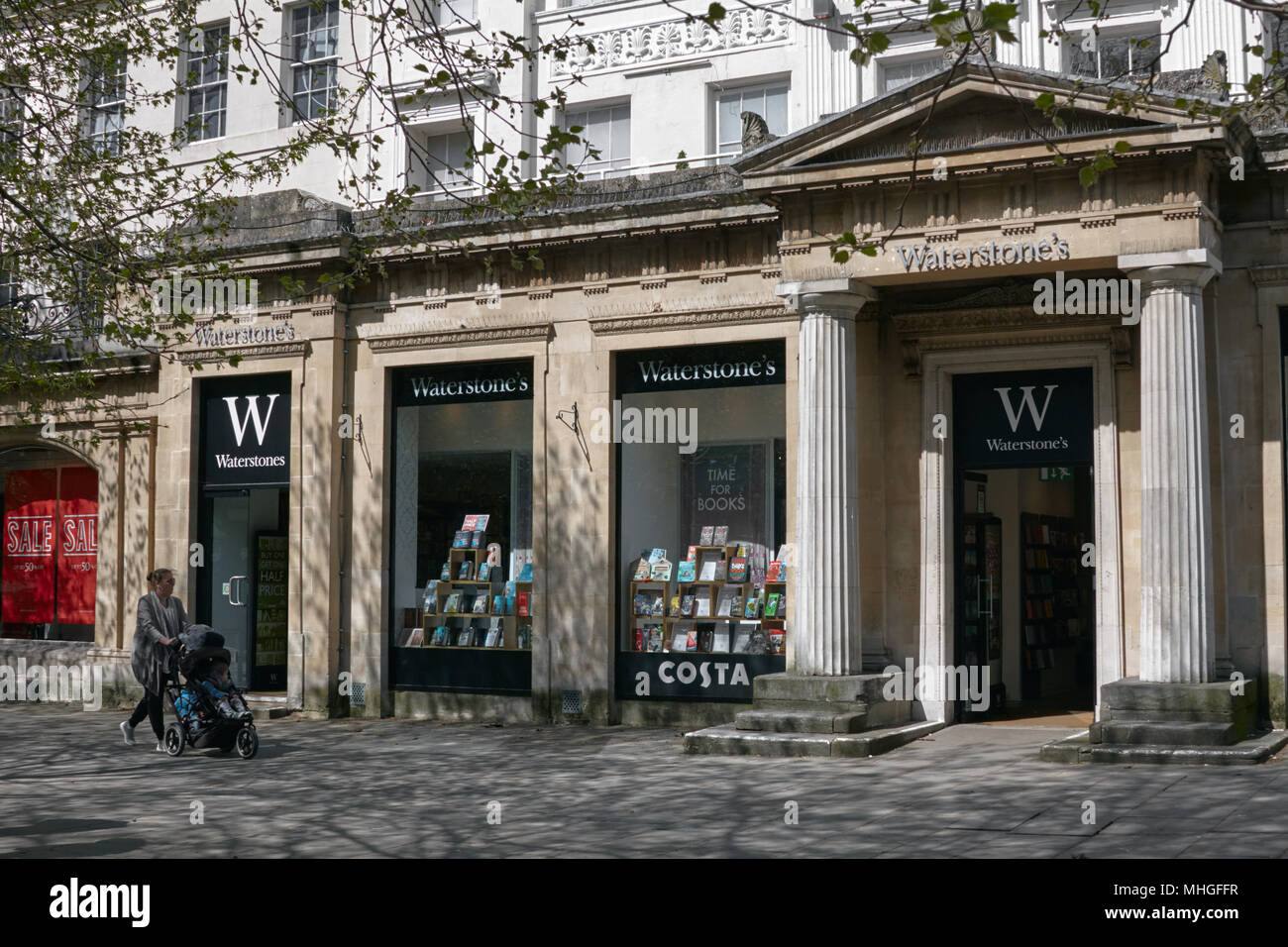 Librairie Waterstones, Cheltenham, Promenade. Banque D'Images