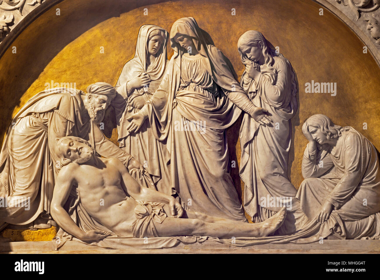 TURIN, ITALIE - 16 mars 2017 : l'allégement de la déposition de la croix (Piéta) à l'église Chiesa di San Massimo par Salvatore Revelli (1816 - 1859). Banque D'Images