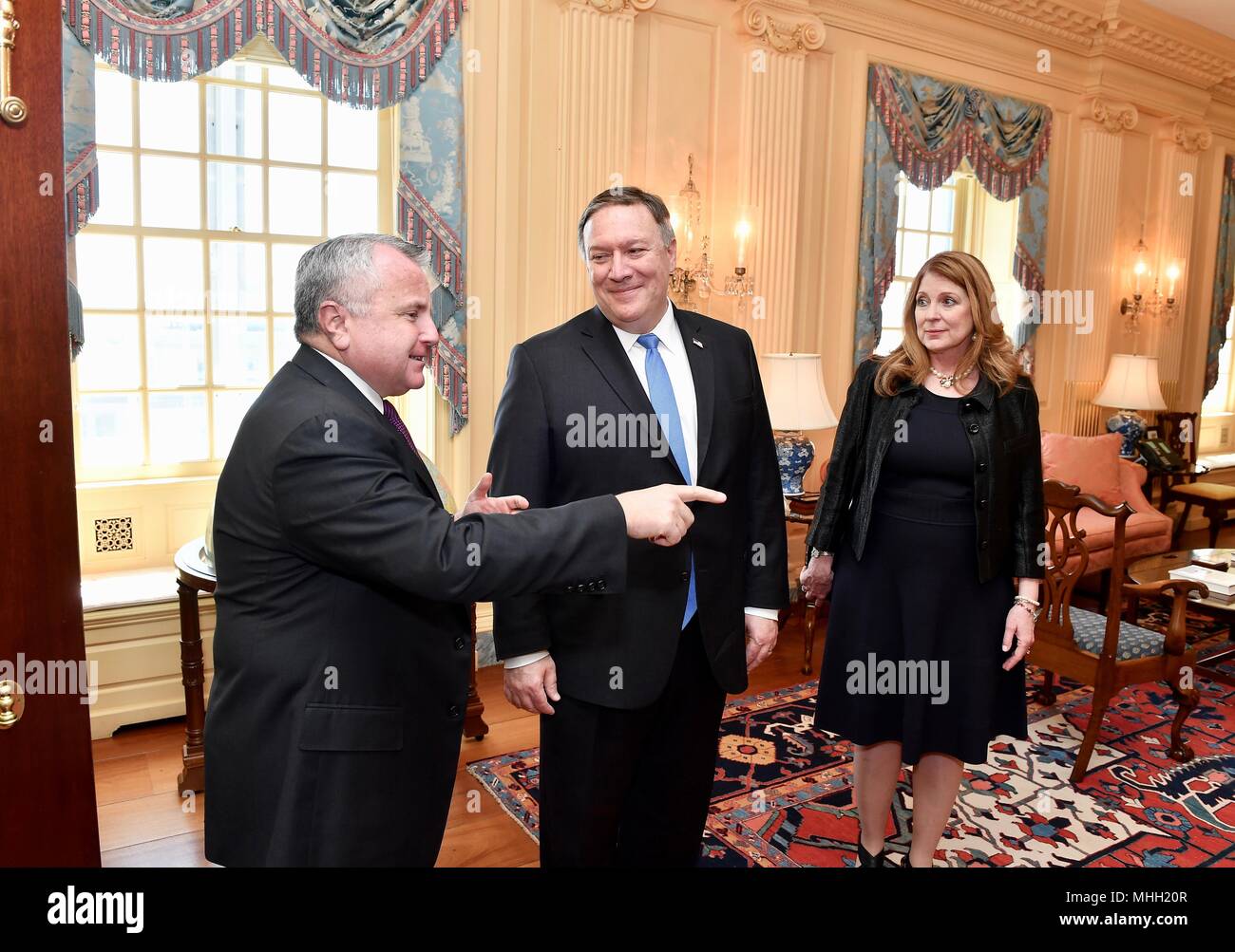 Washington Usa 1er Mai 2018 Sous Secretaire D Etat Americain John Sullivan Gauche Presente Le Nouveau
