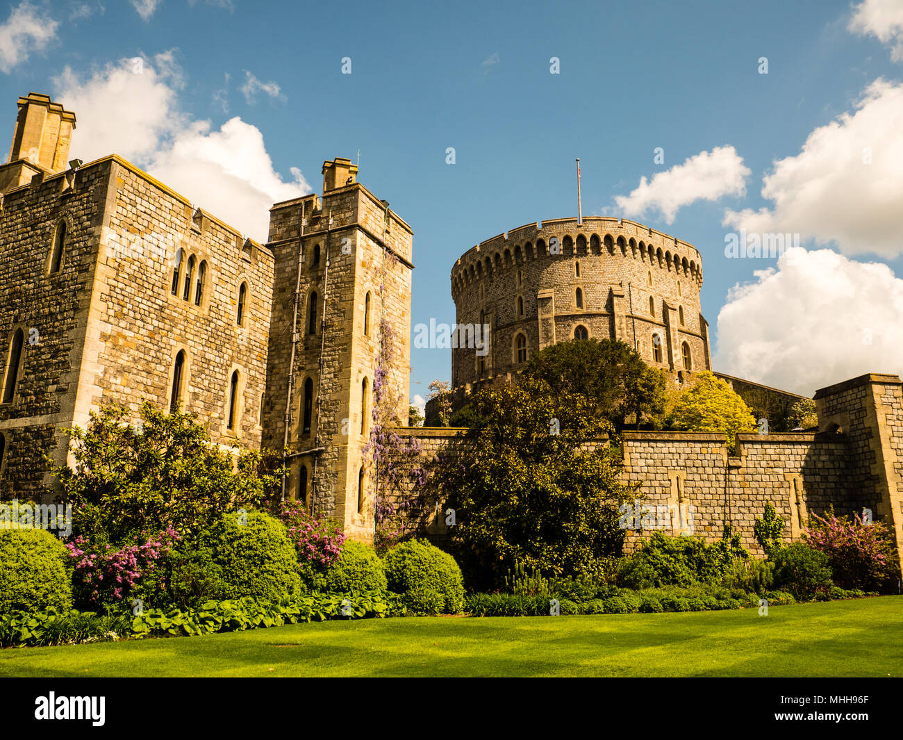 Henry III, tour et Tour Ronde (la conserver), le château de Windsor, Windsor, Berkshire, Angleterre, RU, FR. Banque D'Images