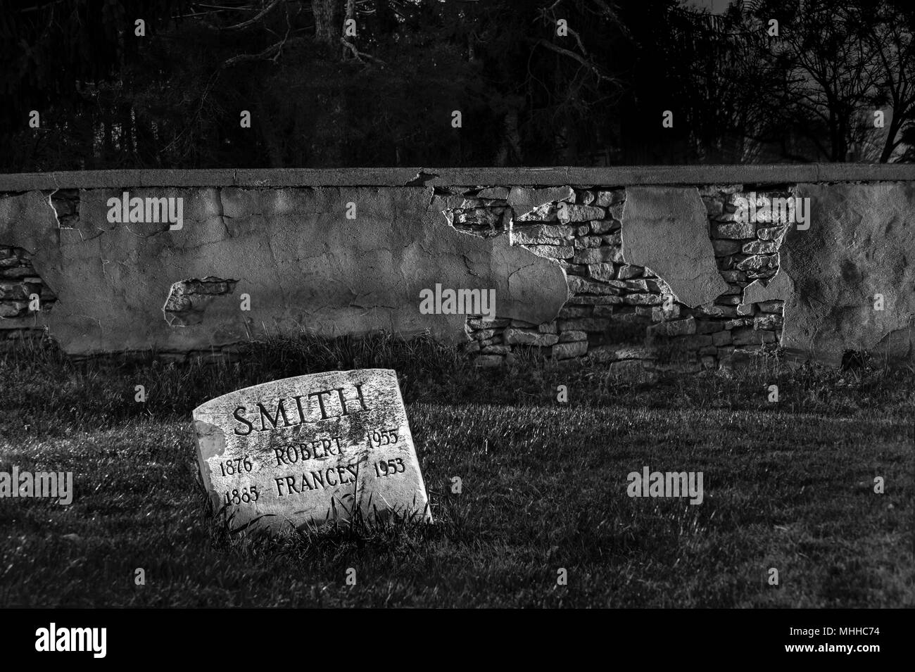 Cimetière cimetière la nuit Banque D'Images
