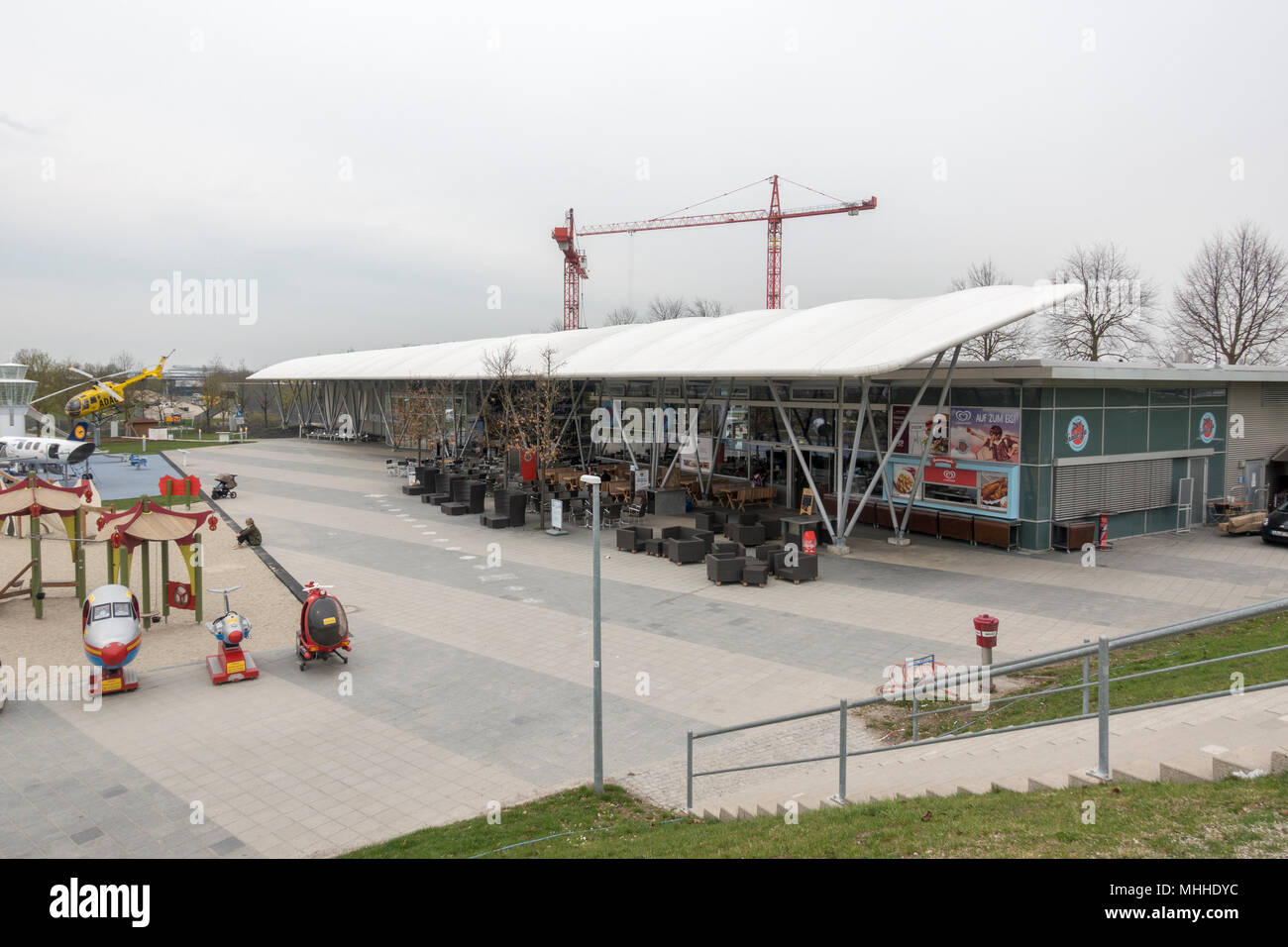 Vue générale sur le parc les visiteurs à l'aéroport de Munich, (Besucherpark des Flughafen München), Munich, Allemagne. Banque D'Images