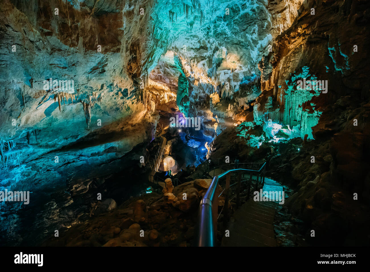 Kutaisi, Géorgie. Avis de Prométhée grotte appelée aussi Kumistavi Grotte. Banque D'Images