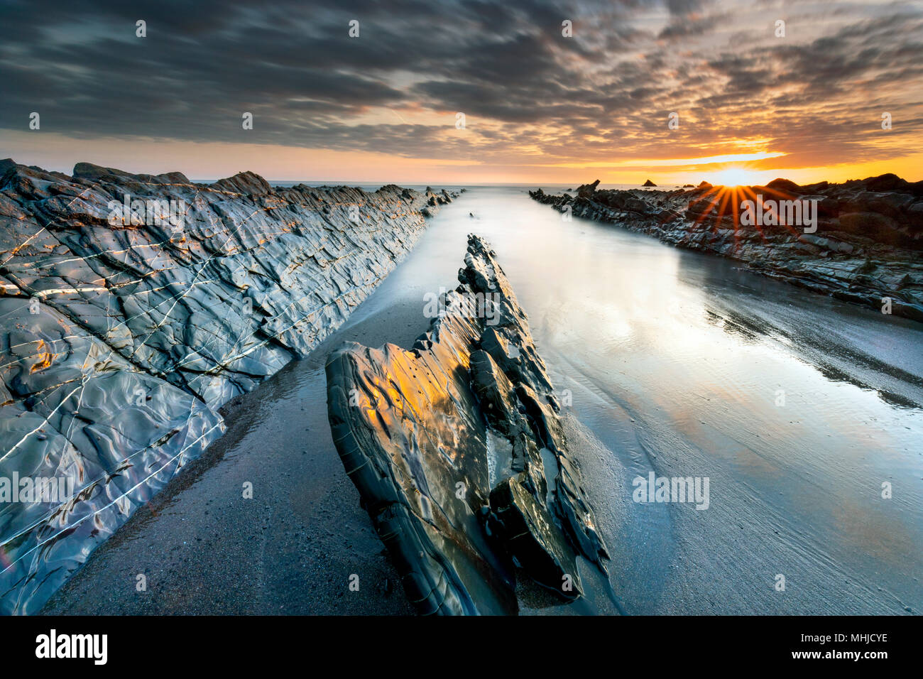 Welcombe Beach Sunset ; ; ; Devon UK Banque D'Images