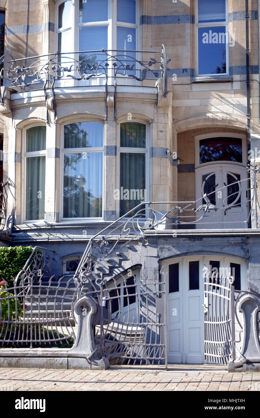 L'architecture de Bruxelles, maison de style Art Nouveau par l'architecte Ernest Blerot (vers 1904) sur l'Avenue du Général de Gaulle, Bruxelles, Belgique Banque D'Images