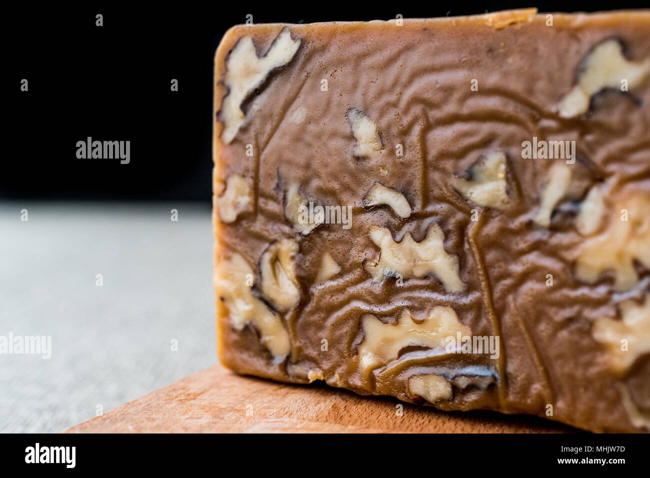 L'été turque Helva Halva ou avec le noyer. Concept Desseert. Banque D'Images