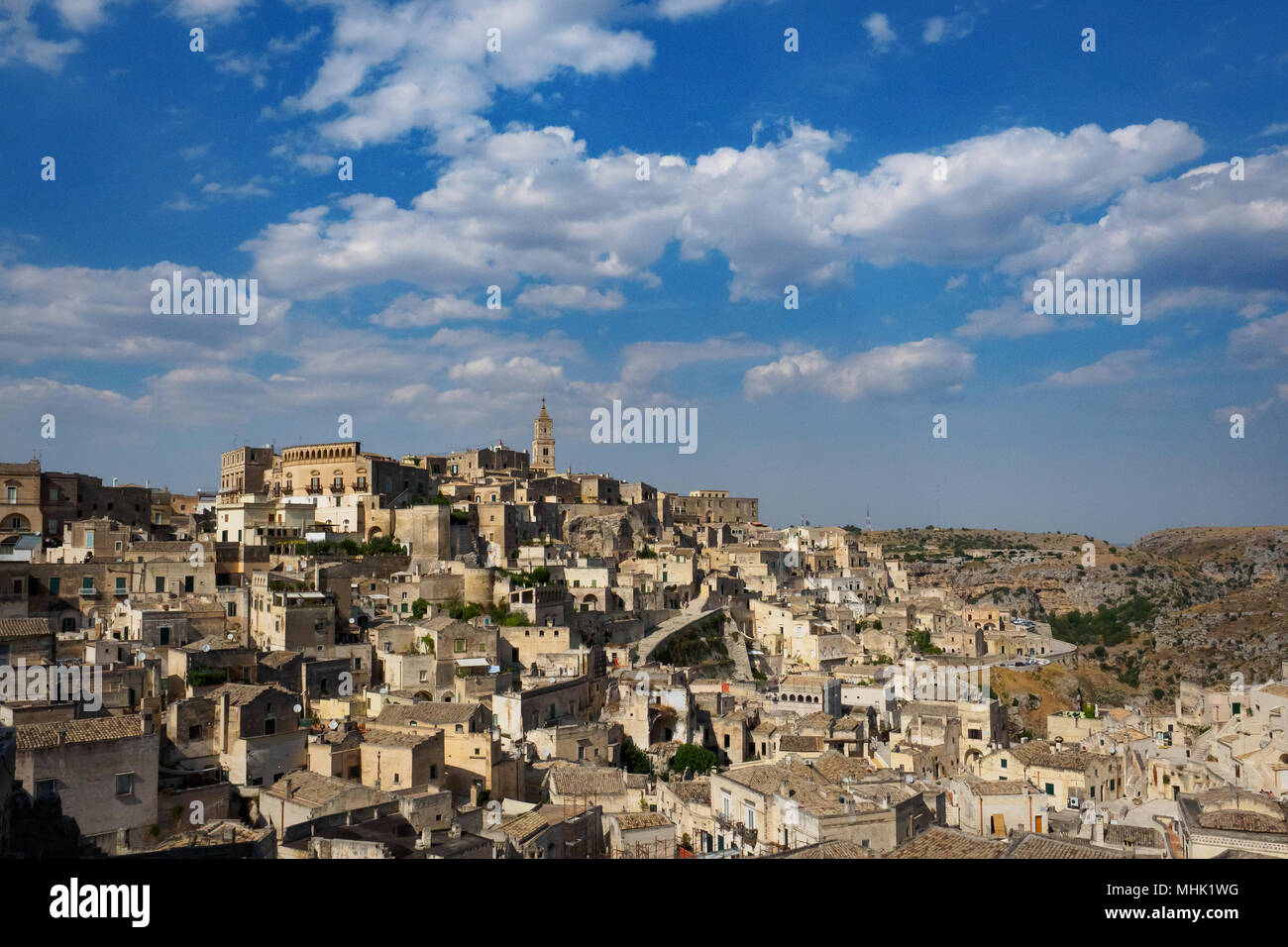 Matera (Italie), septembre 2017. Vue panoramique de l'ancienne ville appelée 'Sassi di Matera". Le format paysage. Banque D'Images