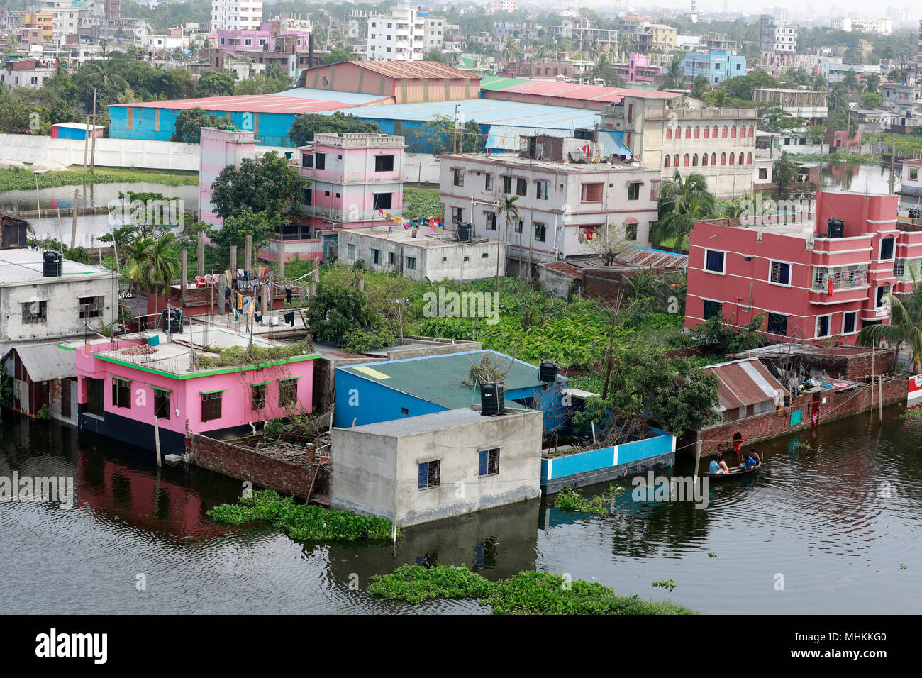 Dhaka, Bangladesh - 02 mai 2018 : vue supérieure à Shampur à Dhaka, au Bangladesh. Fortes pluies aggravé par un système de drainage de l'eau aggrave la journalisation dans Dhaka-Narayanganj-Demra (MDN) zone de remblai. Credit : SK Hasan Ali/Alamy Live News Banque D'Images