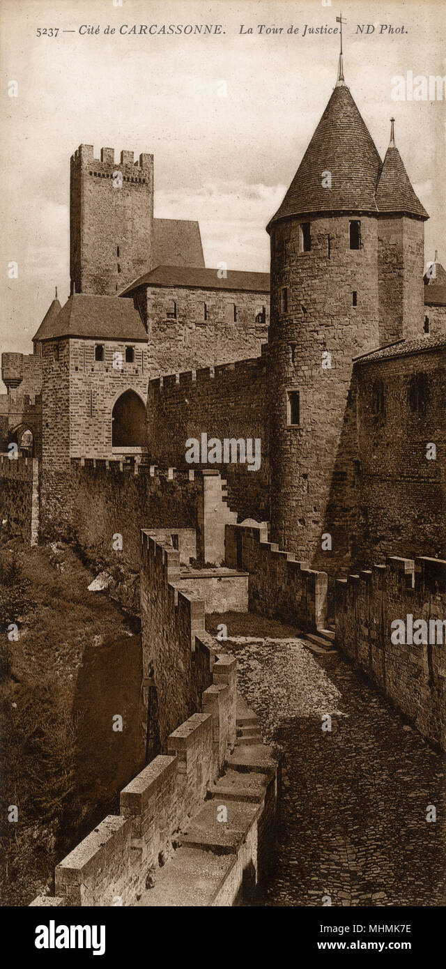 Carcassonne : Tour de la Justice Date : vers 1910 Banque D'Images