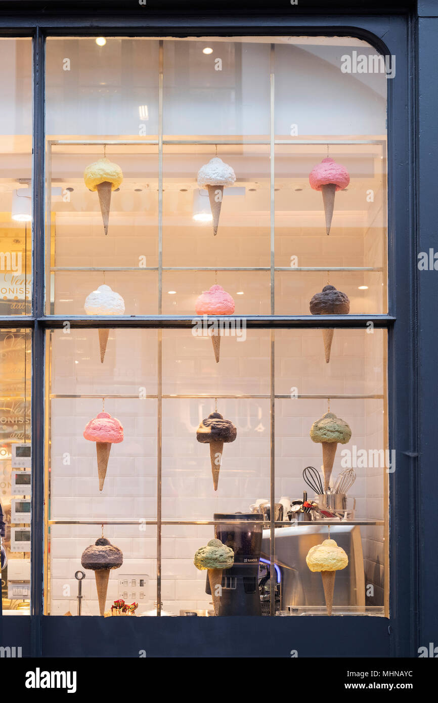 Ice cream shop window à Covent Garden, Londres Banque D'Images