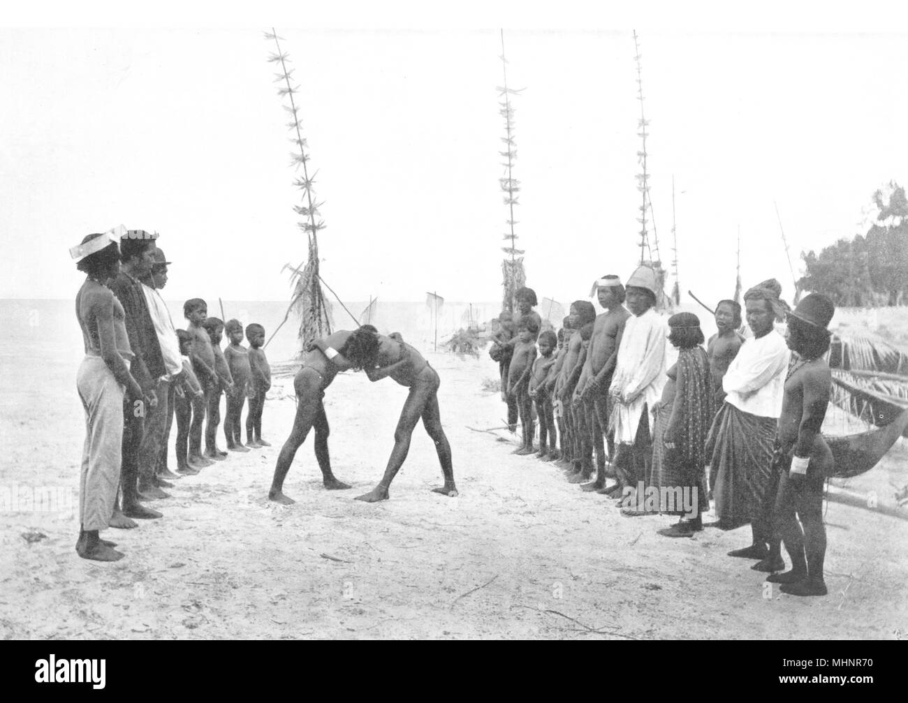 Îles Andaman NICOBAR. &. Nicobarese sportifs, 1900 old print Banque D'Images