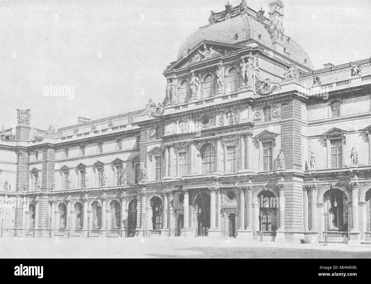 PARIS. Louvre. Pavillon Sully 1895 ancienne vintage print photo Banque D'Images