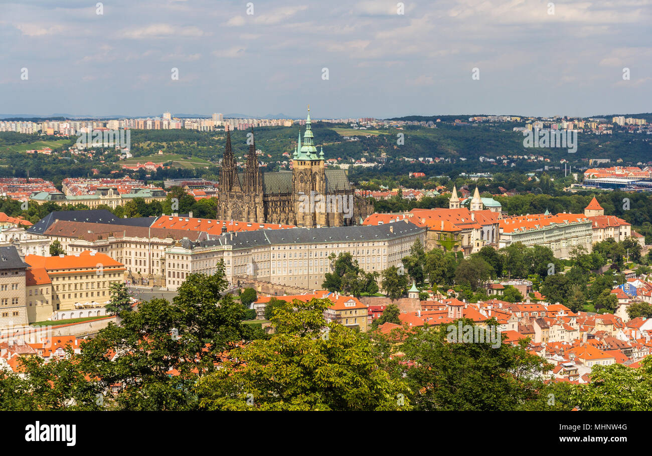 Vue sur le château de Prague (Prazsky hrad) - République Tchèque Banque D'Images