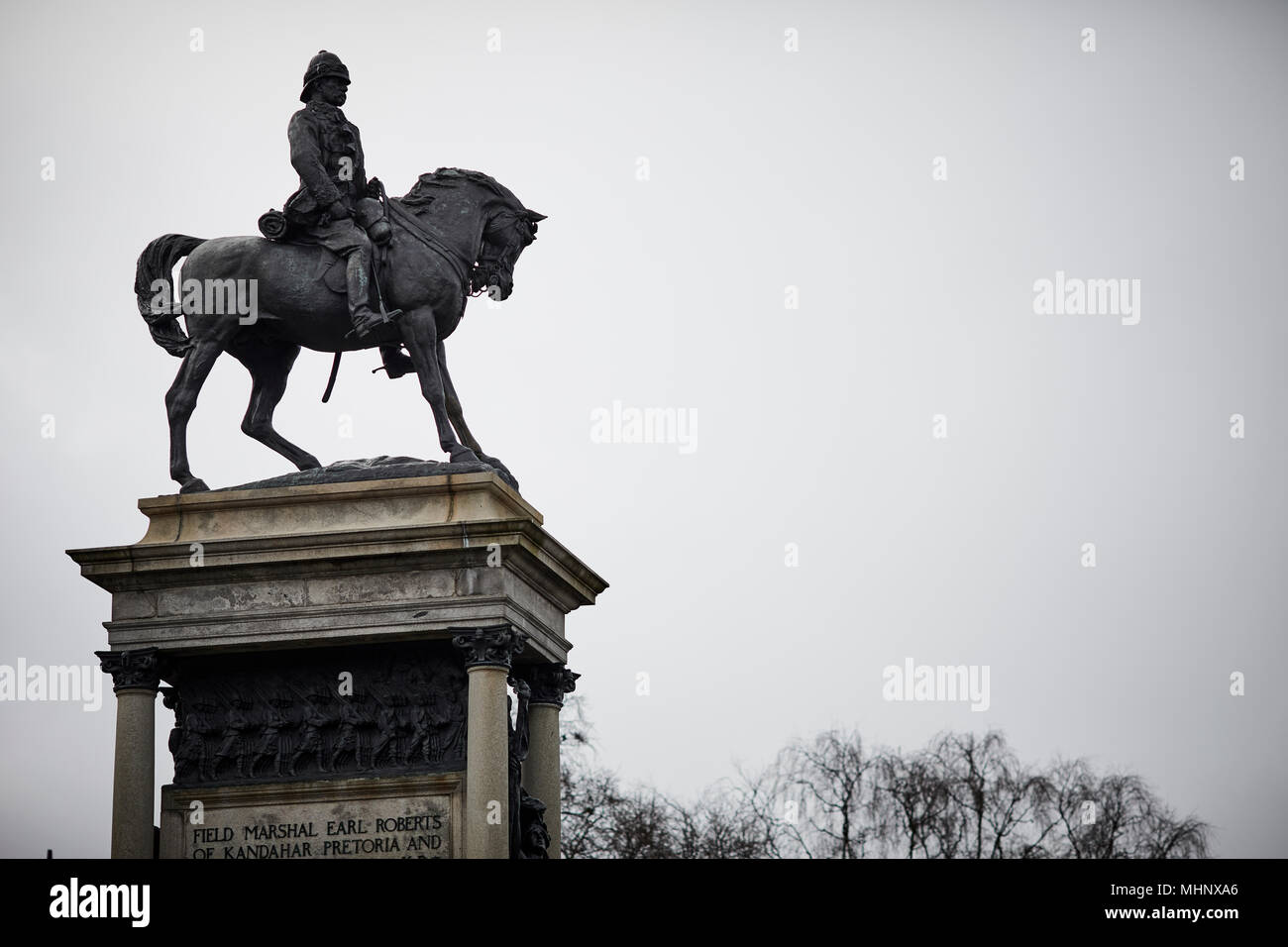Glasgow en Ecosse, du parc Kelvingrove, Lord Frederick Sleigh Roberts, de Kandahar, Pretoria et Waterford statue par le sculpteur Harry Bates Banque D'Images