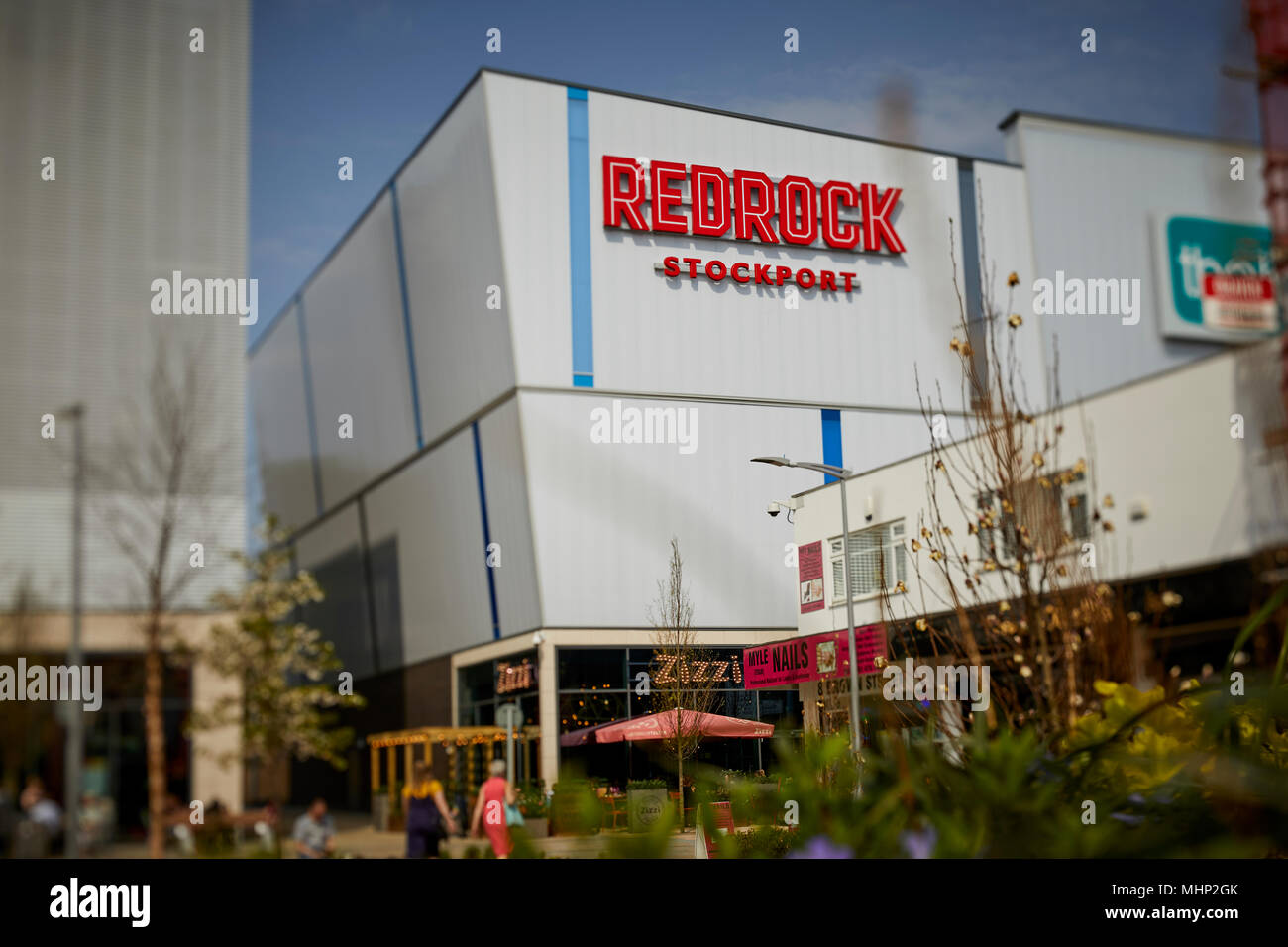 Le centre-ville de Stockport, Merseyway développement Redrock de Princes Street à la recherche à la place des suffragettes de noms de façon controversée Banque D'Images