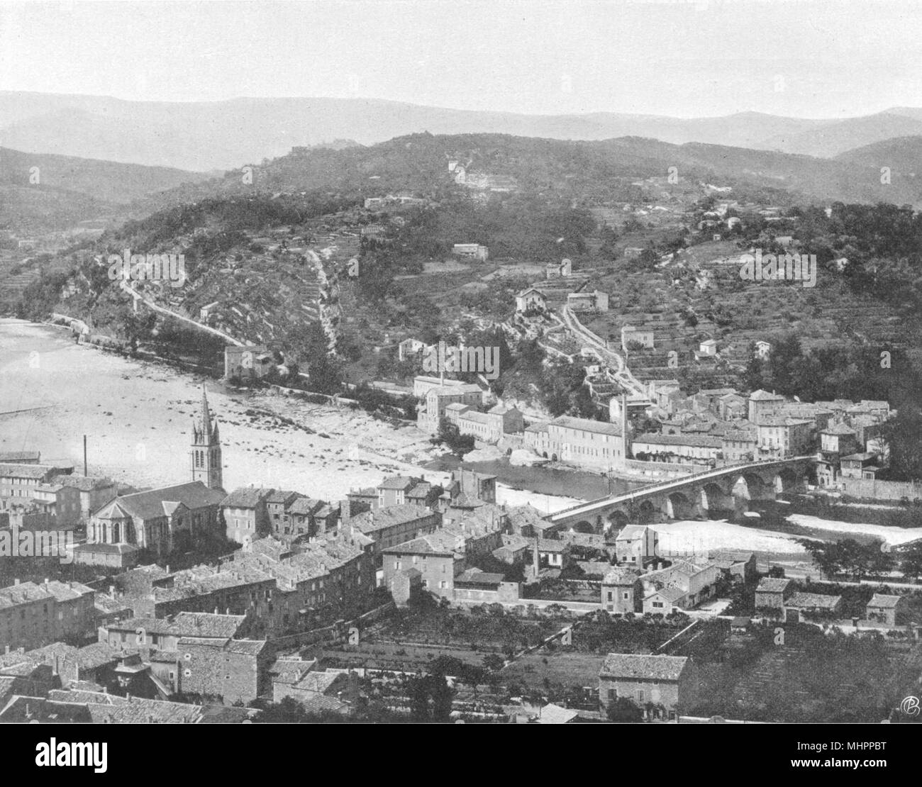 Aubenas - Carte postale ancienne et vue d'Hier et Aujourd'hui