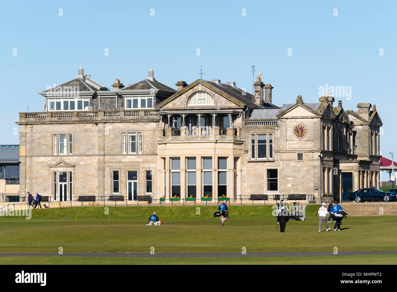 Vue extérieure du club house du Club de Golf Royal and Ancient (R&A) Old Course à St Andrews, Fife, Scotland, UK. Banque D'Images