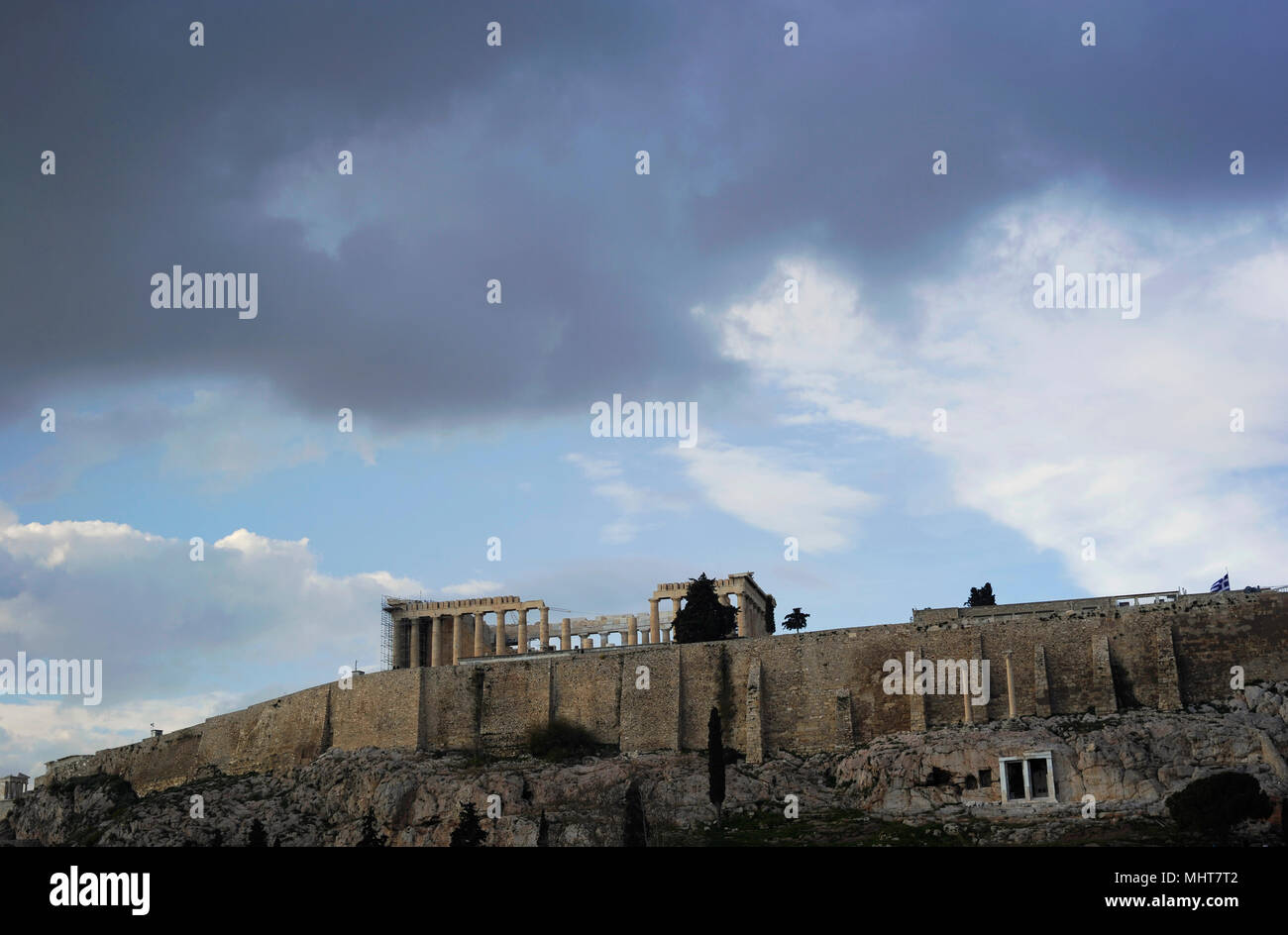 La Grèce. Athènes. Vue de l'Acropole. Murs et le temple. Banque D'Images