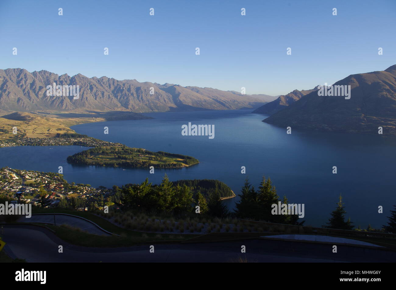 Nouvelle Zélande Queenstown mountain lake landscape Banque D'Images