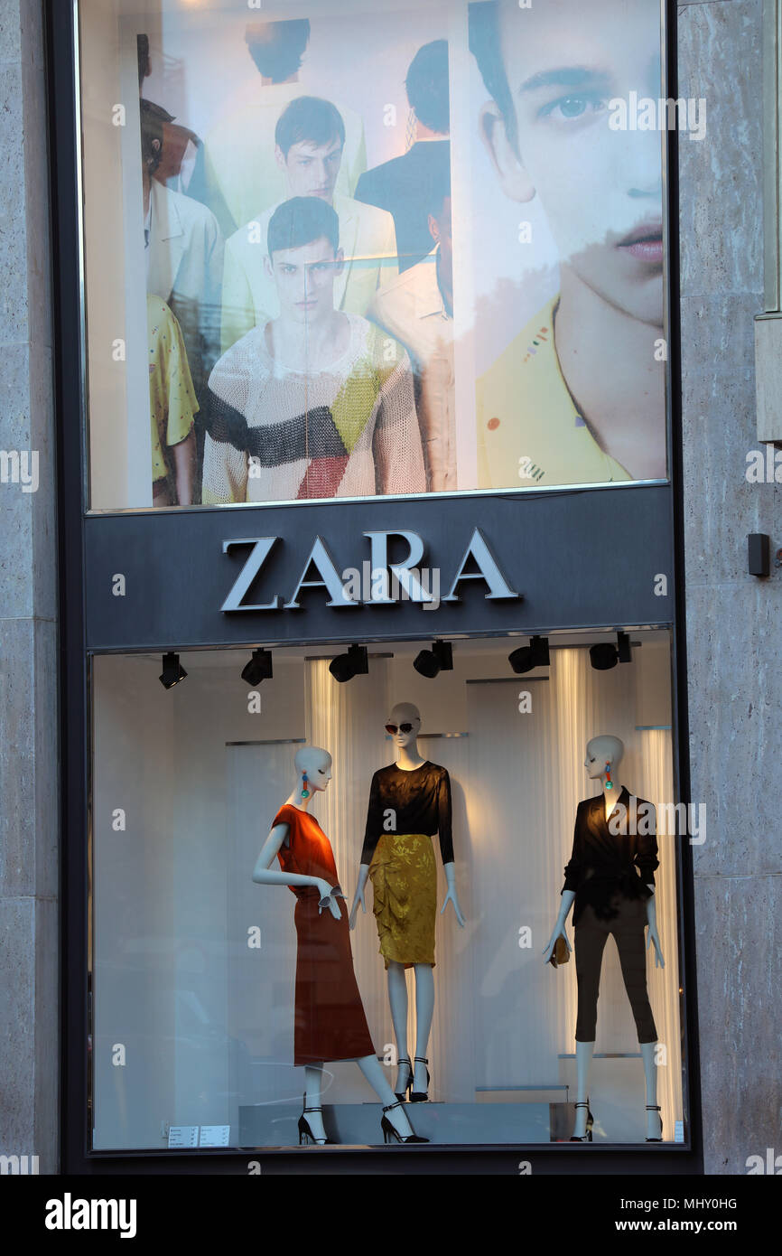 Monte-Carlo, Monaco - March 17, 2018 : Zara Shopping Store dans le centre  de Monte-Carlo à Monaco, Côte d'Azur. Zara est un vêtement espagnol et Acc  Photo Stock - Alamy