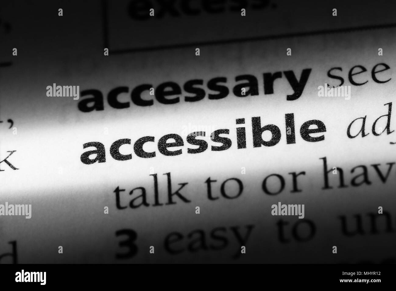 Dans un dictionnaire word accessible accessible. concept. Banque D'Images