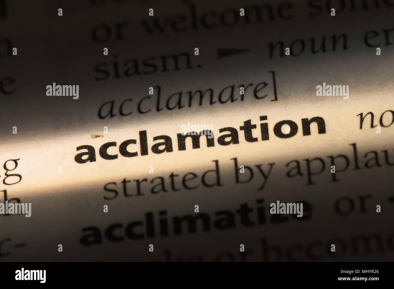 Acclamation mot dans un dictionnaire. acclamation concept. Banque D'Images