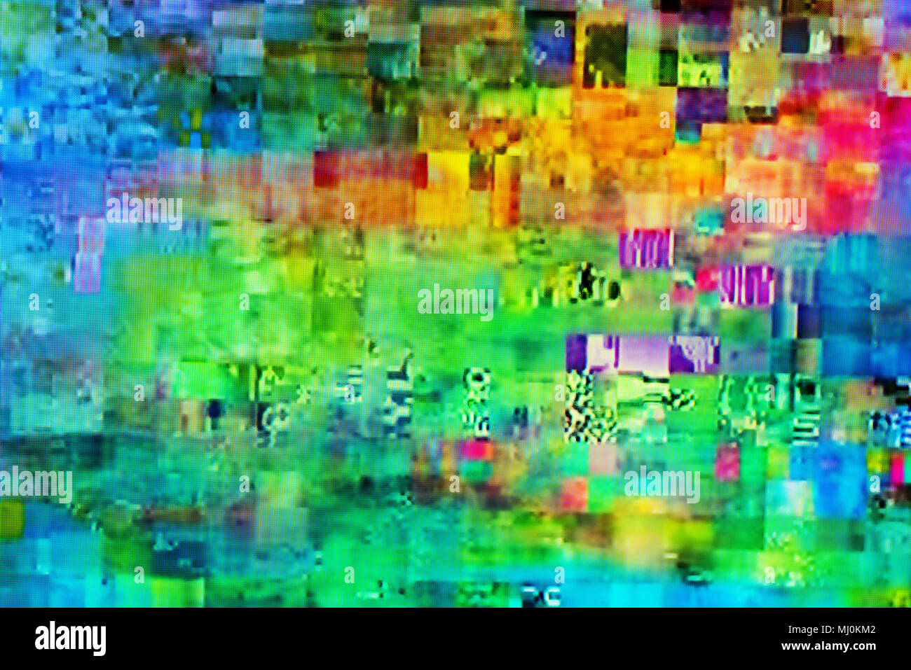 TV numérique avec écran de télévision sur glitch égaré des places, des effets statiques et le gel des problèmes lors de l'échec de diffusion Banque D'Images