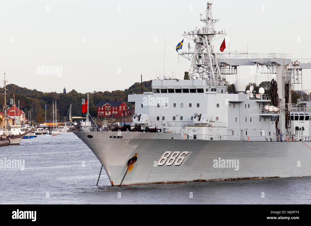Stockholm, Suède - 30 septembre 2015 : l'Armée de libération du peuple AOR de navires de la Marine-886 Qiandaohu visitant Stockholm Banque D'Images