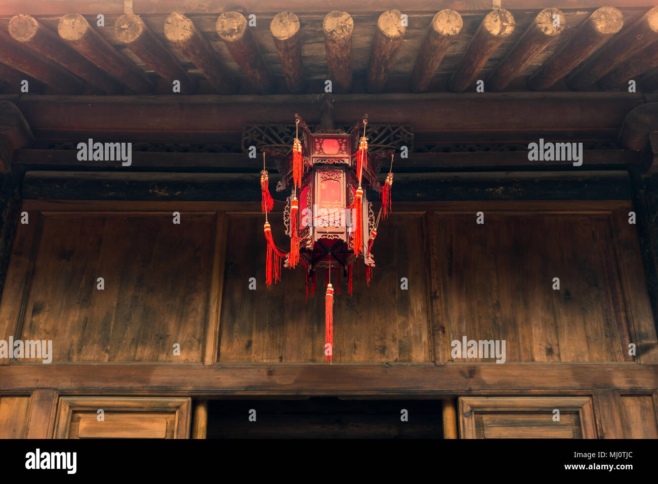 L'architecture de temple chinois ancien festival de la ville illuminée des lumières Célébration Xi'an, Chine Banque D'Images L'architecture de temple chinois ancien festival de la ville illuminée des lumières Célébration Xi'an, Chine Banque D'Images