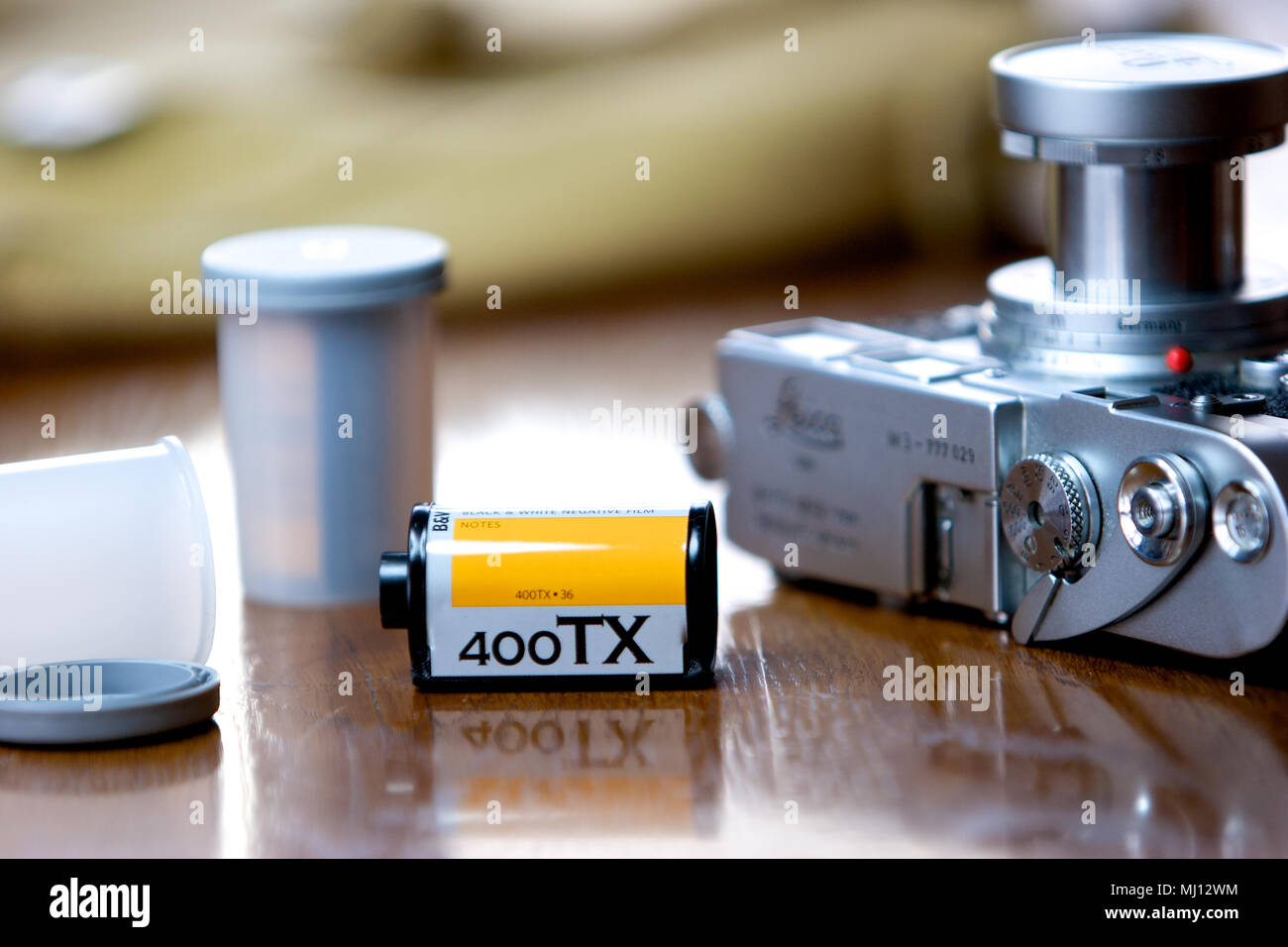 Leica M3 appareil photo avec 5cm de l'objectif Elmar collapsable. Banque D'Images