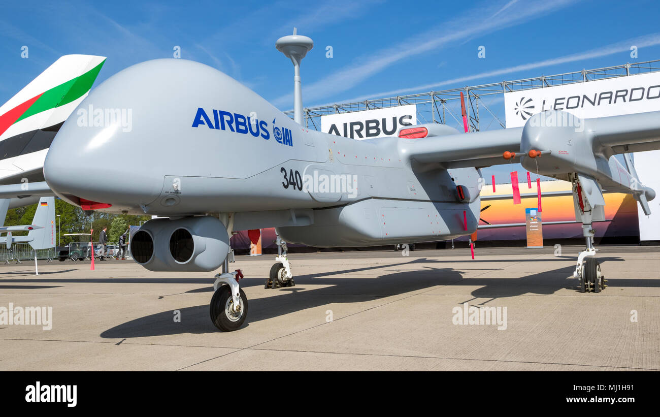BERLIN, ALLEMAGNE - Apr 27, 2018 : Reconnaissance d'Airbus IAI Eitan (UAV) constant sur l'affichage à l'drone ILA Berlin Air Show. Banque D'Images
