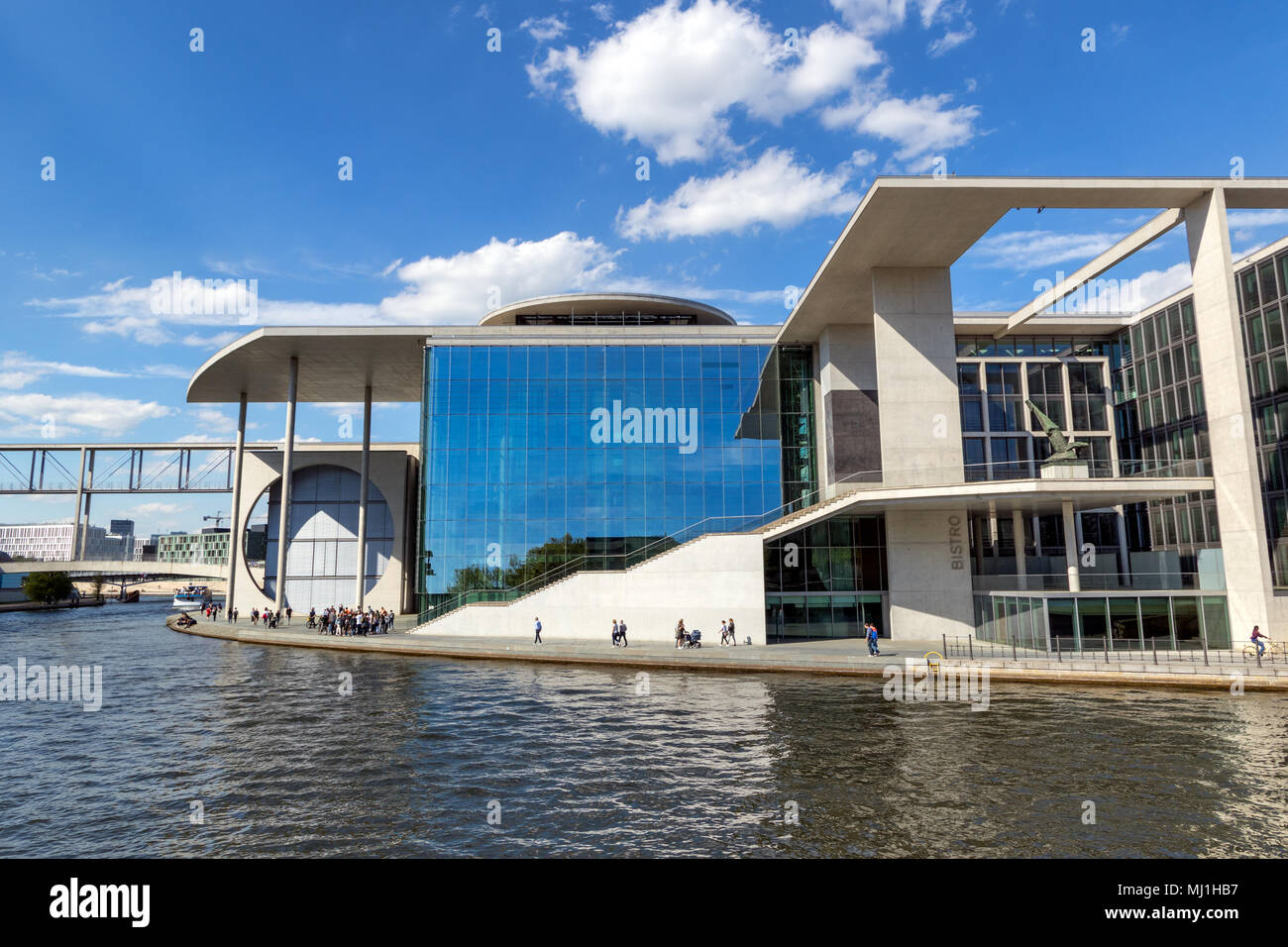 BERLIN, ALLEMAGNE - Apr 28, 2018 : Le bâtiment Marie-Elisabeth Luders Haus. L'un des bâtiments dans le nouveau complexe parlementaire dans le nouveau quartier du gouvernement o Banque D'Images