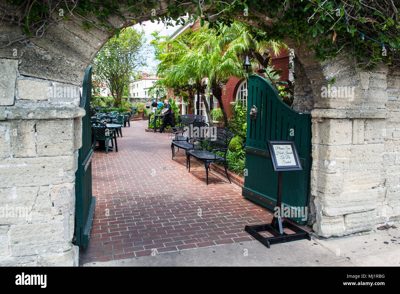 Saint Augustine Florida- Cour Au Restaurant Harry'S Banque D'Images