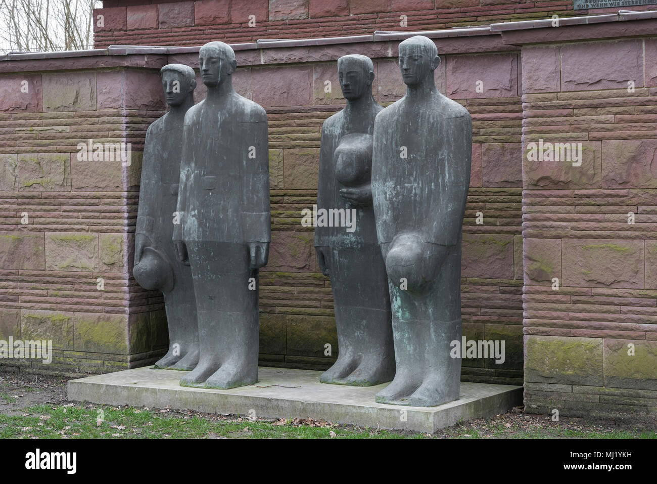 Cimetière militaire allemand de Langemark, de restructuration 2015, deuil, Soldats Memorial Première Guerre mondiale, Langemark Poelkapelle Banque D'Images