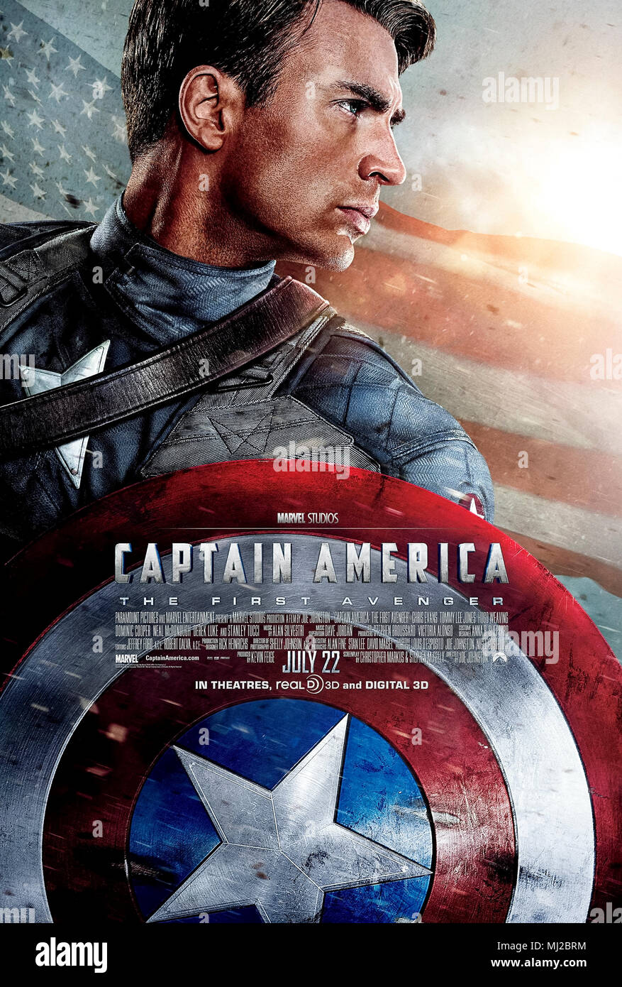 Captain America : le premier vengeur (2011) réalisé par Joe Johnston avec Chris Evans, Hugo Weaving et Sebastian Stan. Steve Rogers est génétiquement améliorées et prend sur l'HYDRA Red Skull. Banque D'Images