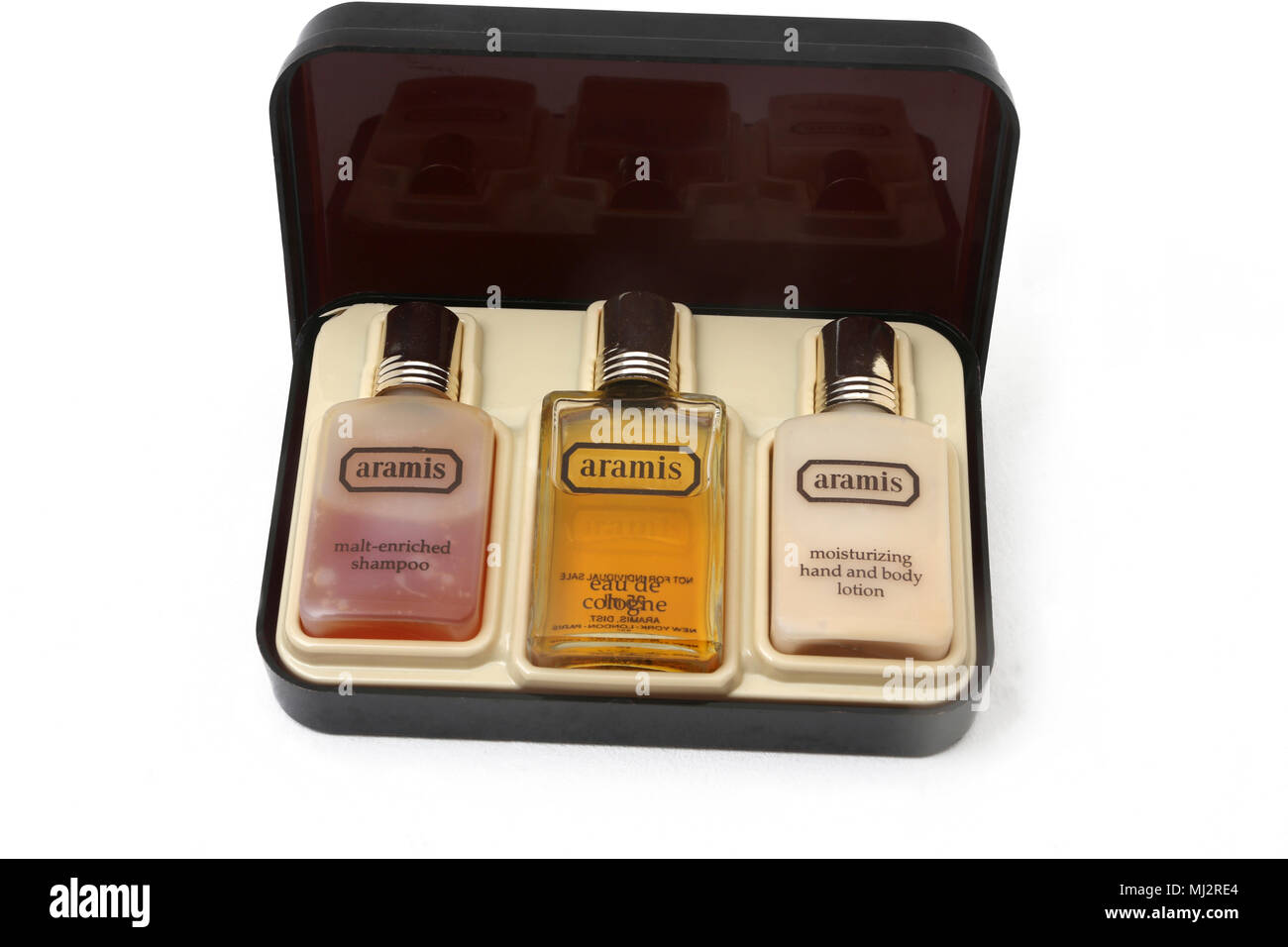 Aramis Coffret Set - shampooing enrichi de malt, l'Eau de Cologne et de  lotion pour les mains et le corps Photo Stock - Alamy